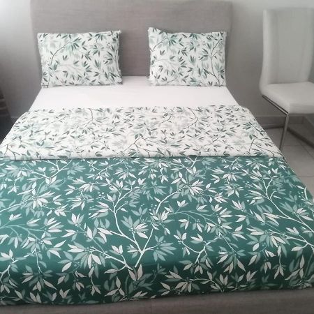 Location D'Appartement Entierement Meuble Pres De Geneve อานมาส ภายนอก รูปภาพ