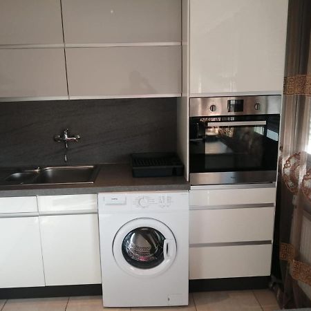 Location D'Appartement Entierement Meuble Pres De Geneve อานมาส ภายนอก รูปภาพ